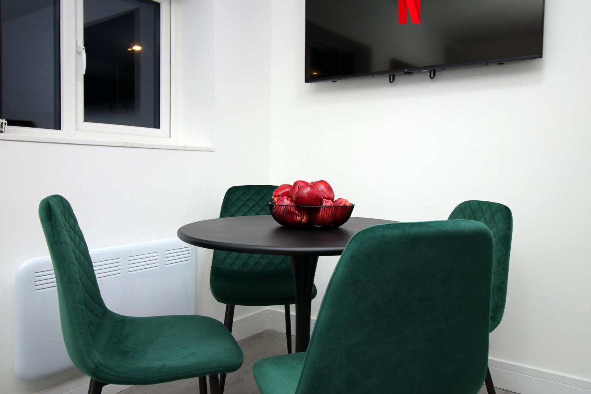 New Cardiff Bloc Exclusive Apartments By Prime Stays - Shops And Parking - Great For Groups And Families المظهر الخارجي الصورة